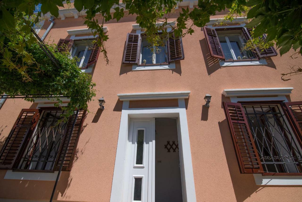 Andjelka B4-Blue Lägenhet Mali Lošinj Exteriör bild