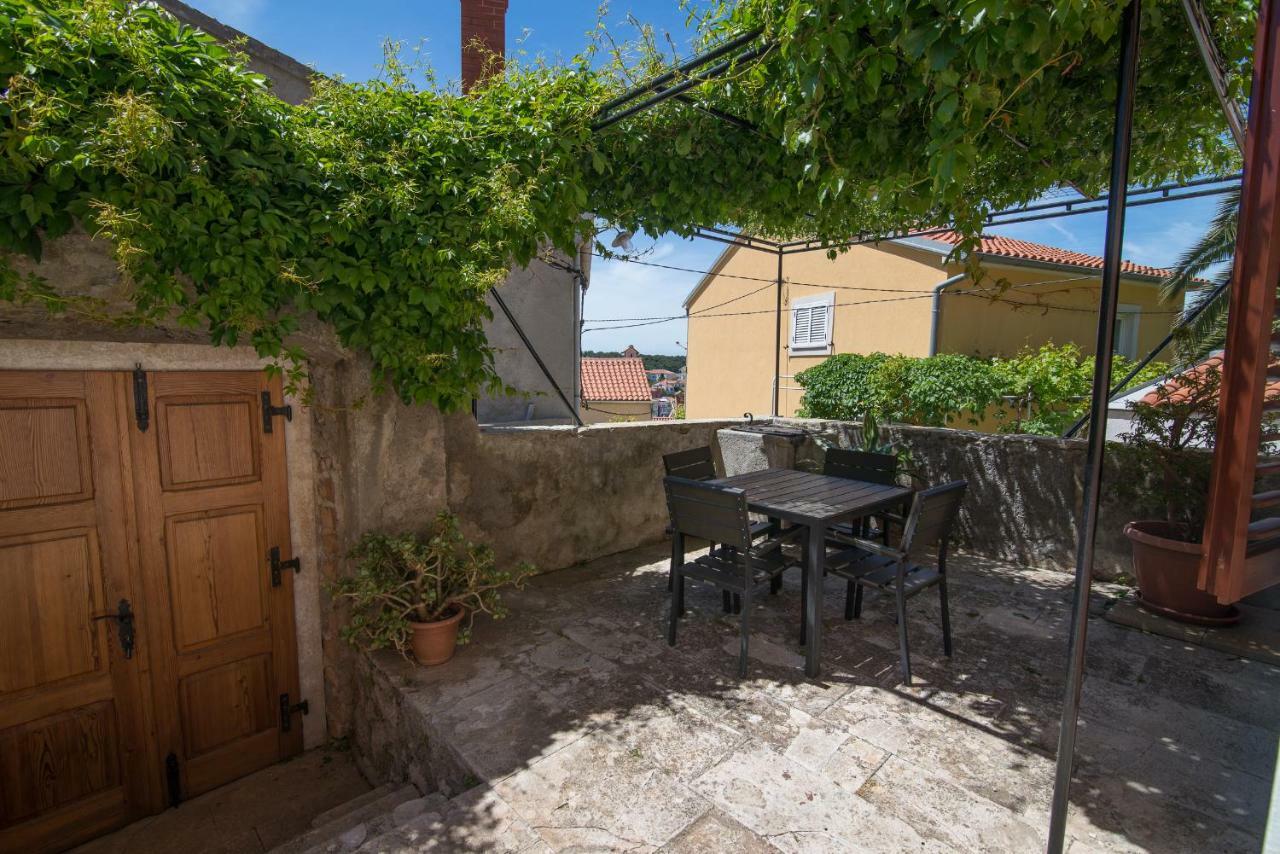 Andjelka B4-Blue Lägenhet Mali Lošinj Exteriör bild