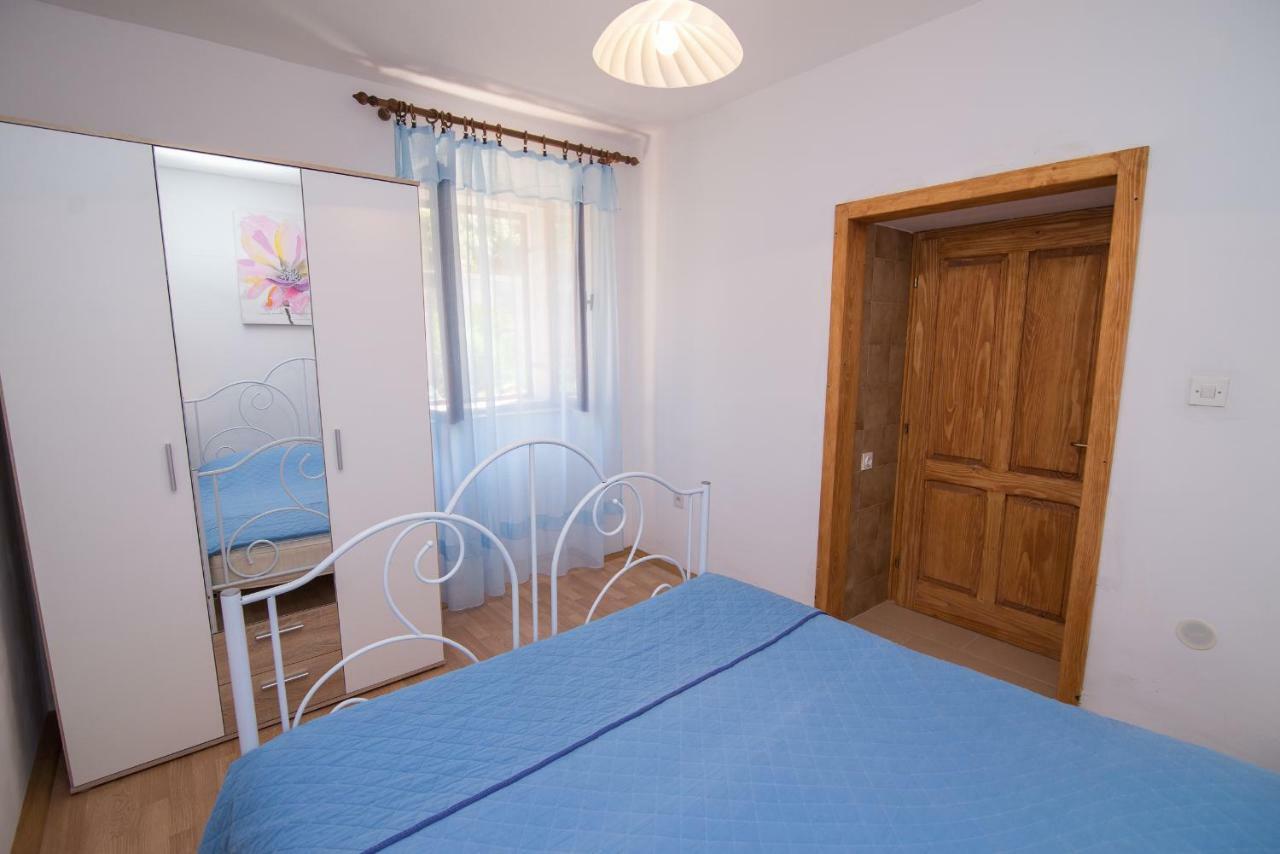 Andjelka B4-Blue Lägenhet Mali Lošinj Exteriör bild